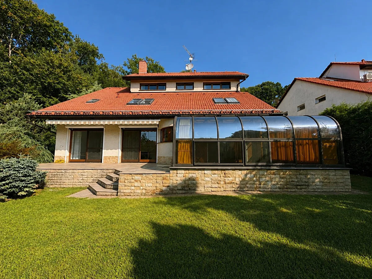 Prodej vily 423 m², pozemek 737 m²